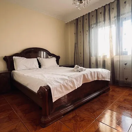 Urban With 3 Bedrooms Апартаменти *