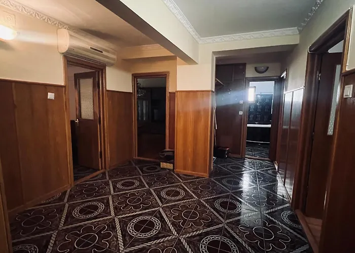 Urban With 3 Bedrooms Appartement Constanţa