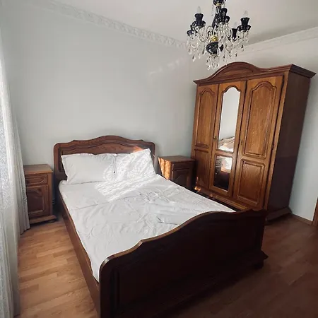 Urban With 3 Bedrooms Apartmán Constanţa